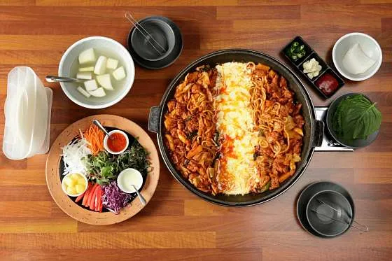 원주 현지인 맛집 추천 베스트 10 5 오른발닭갈비