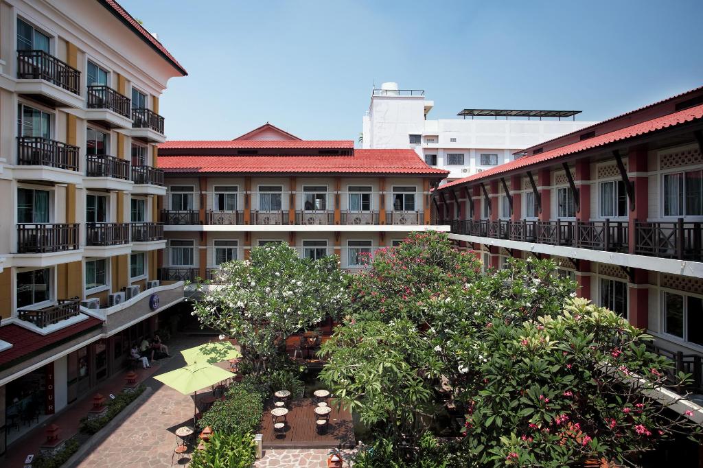 엄선한 방콕 가성비 호텔 7곳 추천 42 람부뜨리 빌리지 호텔 Rambuttri Village Hotel 1